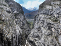 La valle del Vajont vista dalla diga La valle del Vajont vista dalla diga